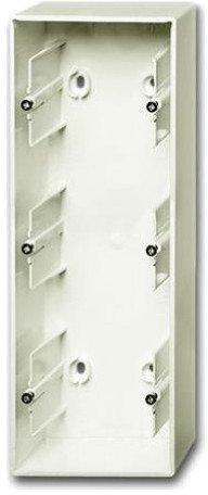 Коробка для открытого монтажа, 3 поста, серия future, цвет слоновая кость, 2CKA001799A0916 в Калининграде